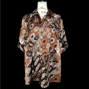 Woman’s Blouse by CATO Size 18/20 EUC